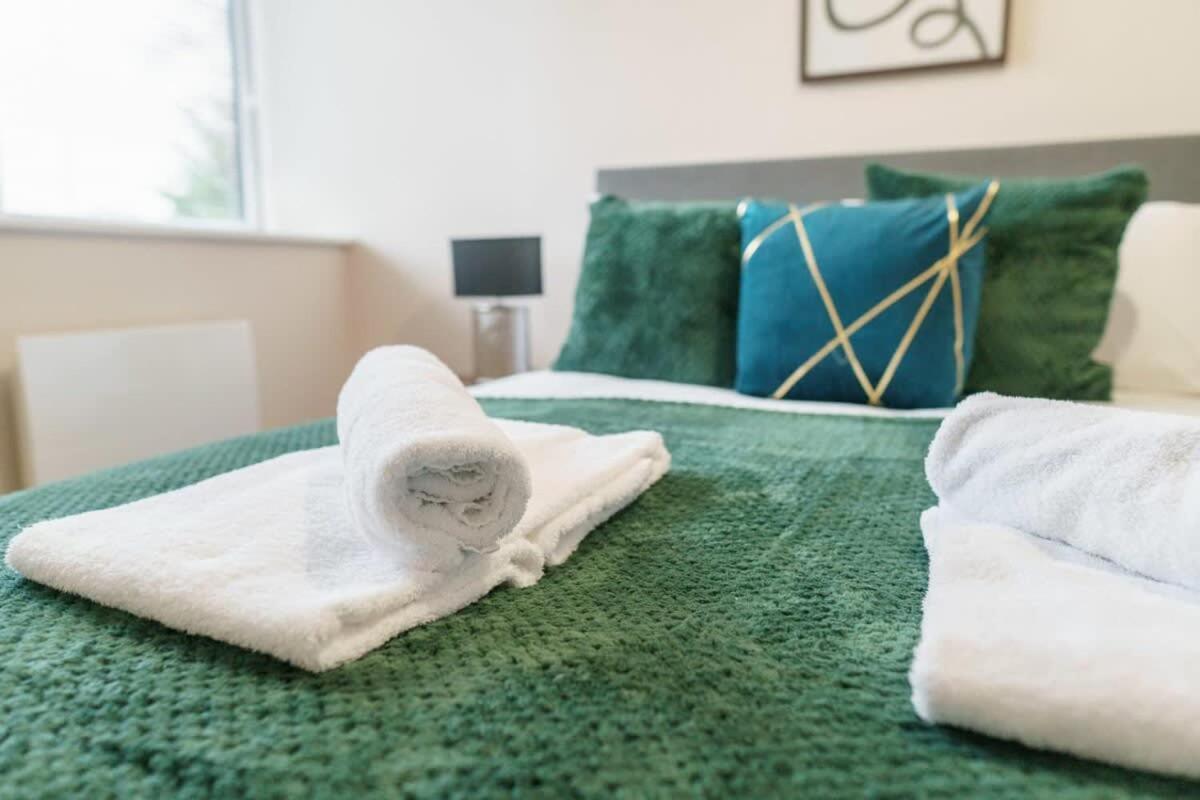 Bright 2 Bed Apartment Manchester - Sleeps 4 外观 照片